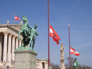 Flaggen auf Halbmast