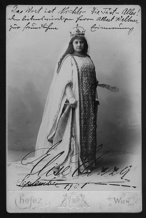 Role portrait of Elise Elizza as Queen of Sheba in the opera of the same name by Karl Goldmark. 