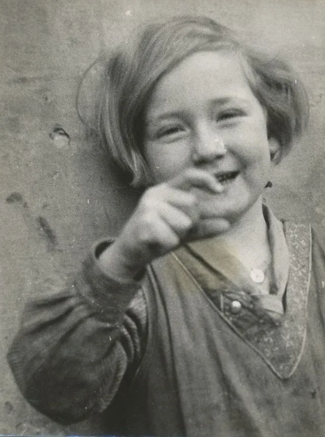 Herma Riecke als Kind, 1930er Jahre