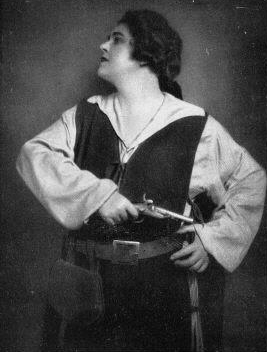 Lotte Lehmann als Fidelio (in der gleichnamigen Oper von Ludwig van Beethoven)