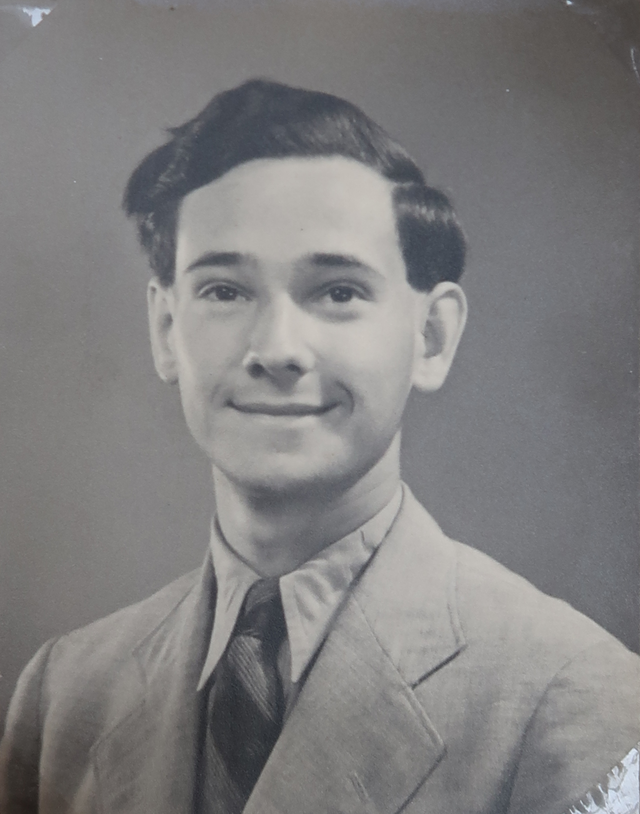 <p>Freddy Kosten in London, 1949</p>