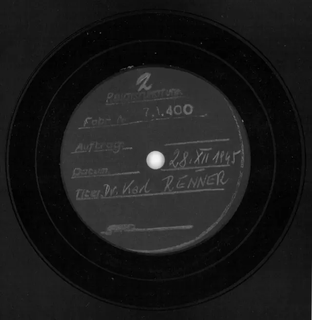 Label Decelithplatte Neujahrsrede Renner 1946