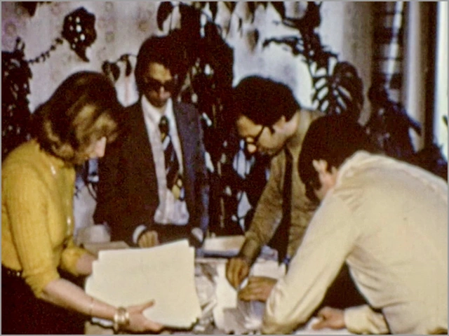 Schnappschuss der Teamsitzung beim Interviewprojekt "Ottenschlag", 1974